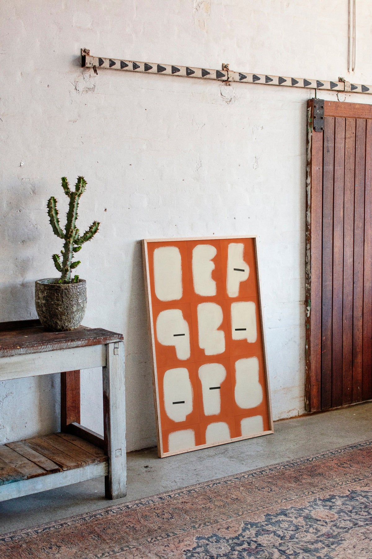 Minimal Shapes on Burnt Orange Grid