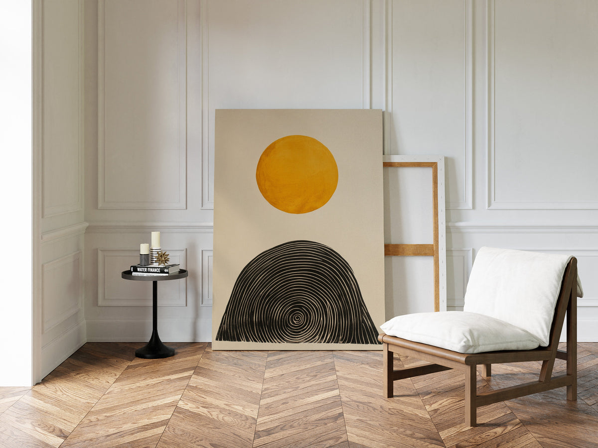 Solar Balance in Black and Gold