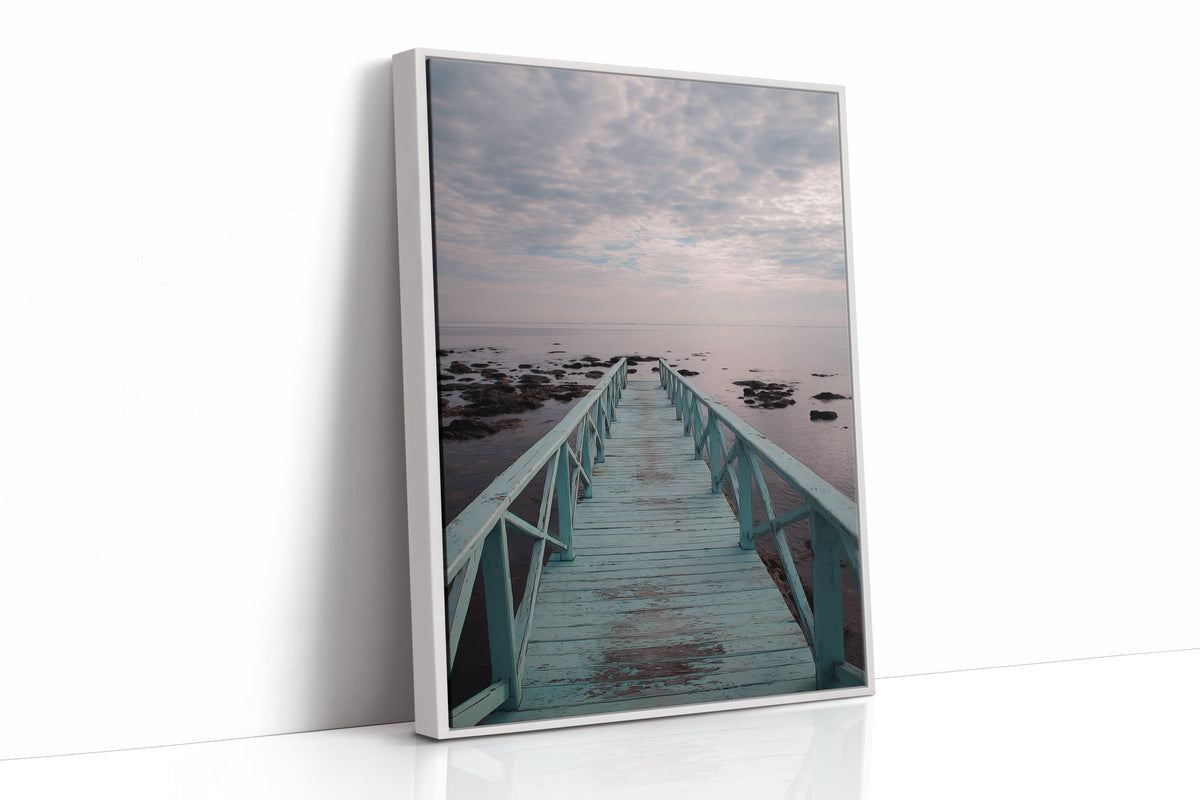 Pathway to Quiet Horizons